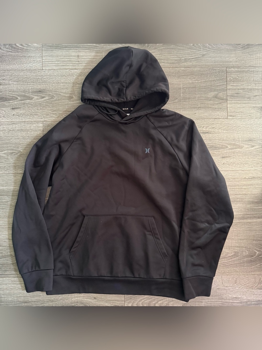 Hurley Men's Black Pullover Hoodie with Subtle Logo